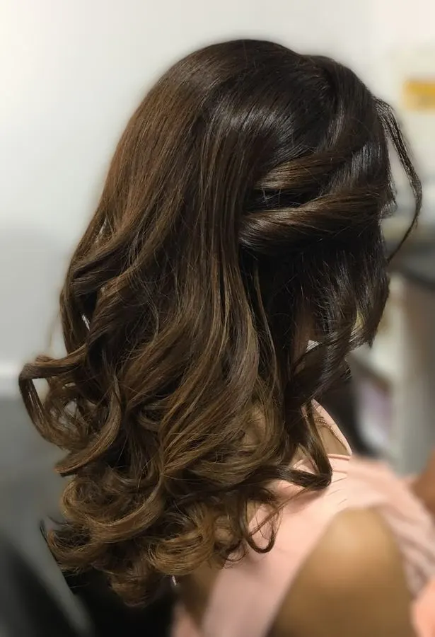 Coiffure événementielle réalisée au salon